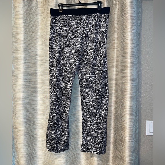 Women Just Bottoms Comfy Pants Zebra - Picture 2 of 11